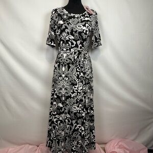 NWT Nina Leonard Miracle Matte Jersey Maxi-dress Sz Small Floral Scroll